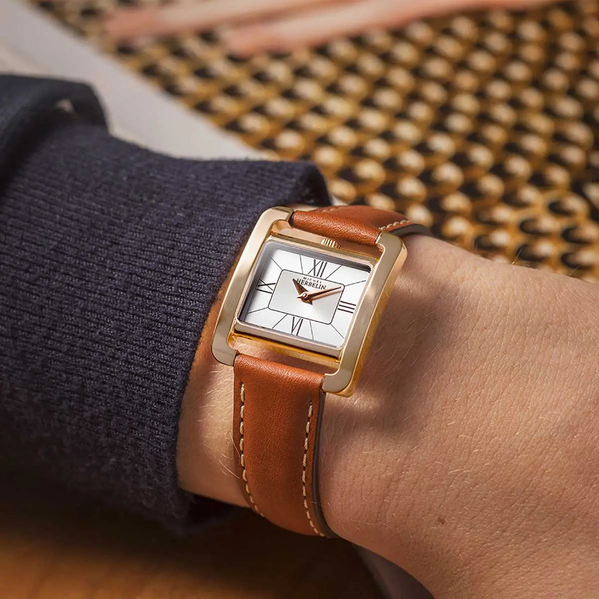 Ve AVENUE – QUARTZ – ACIER & CUIR CAMEL