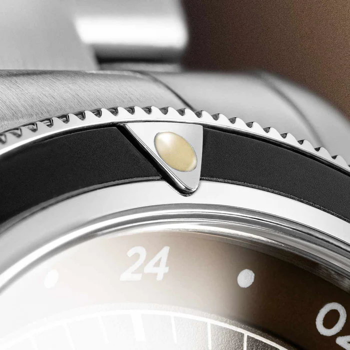 CHARLIE Concordia GMT Dune