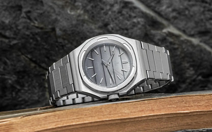 Wristmaster Traveller grise